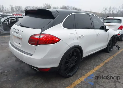 2013 Porsche Cayenne S z USA, uszkodzony, nr VIN WP1AB2A28DLA83268